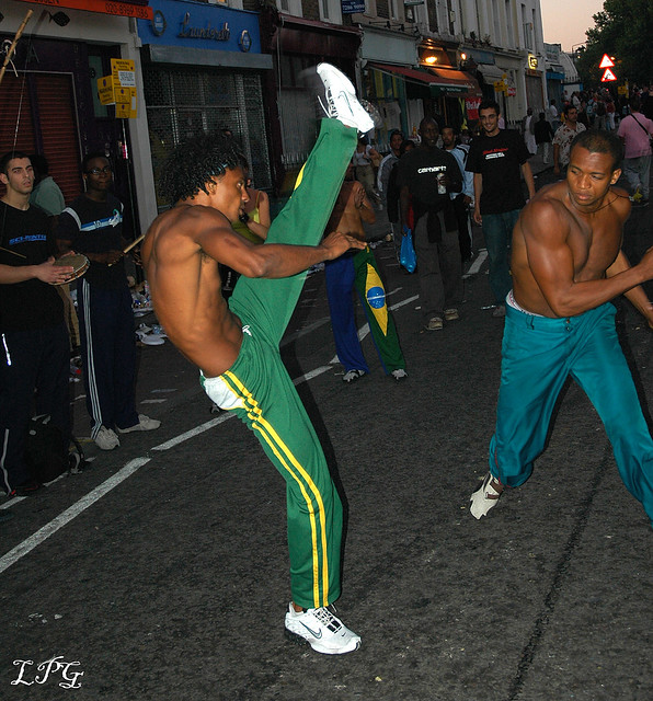 Streetfighters giving a show