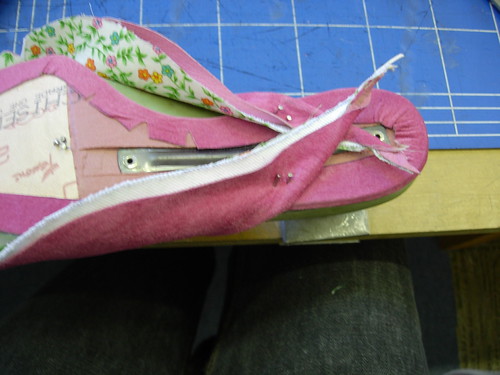 Fixing the upper to the inner sole | by weatherpixie