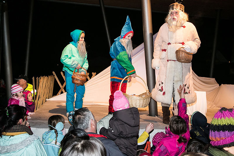 2012 Dedek Mraz v Domžalah - foto Uroš Zagožen