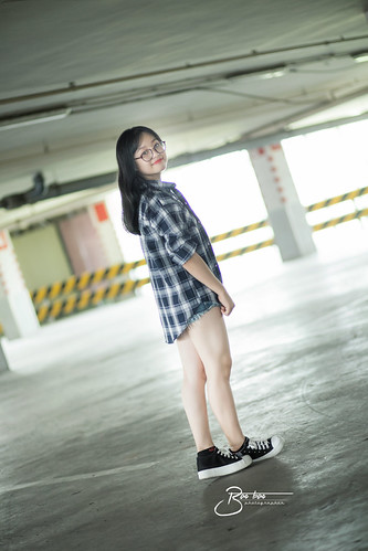 mod oanh (1) | by Photography Tròn