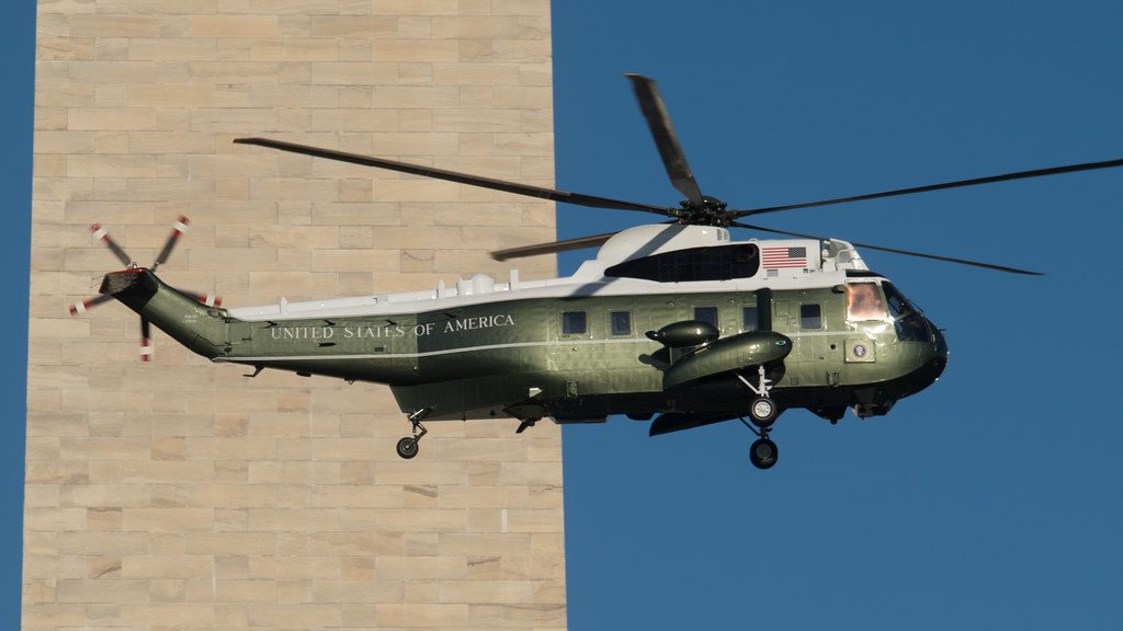 HMX-1 Helicopter departing the White House on 3/29/2016