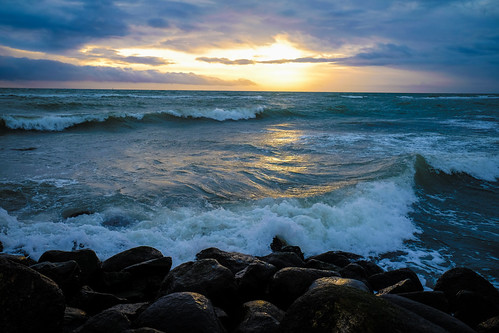 Cool Sea, Hot Sky by Håkan Dahlström, <a href="http://dahlstroms.com/" rel="nofollow">Håkan Dahlström Photography</a>sunset sea sky stor