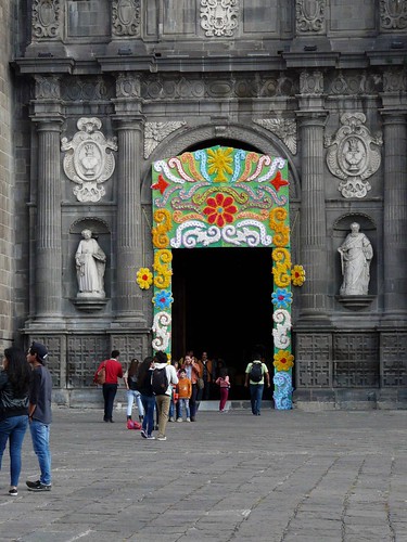 A24 Puebla cathedral interior