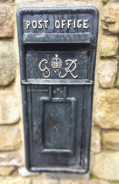 GR (VI) Postbox - Unusual in Black!