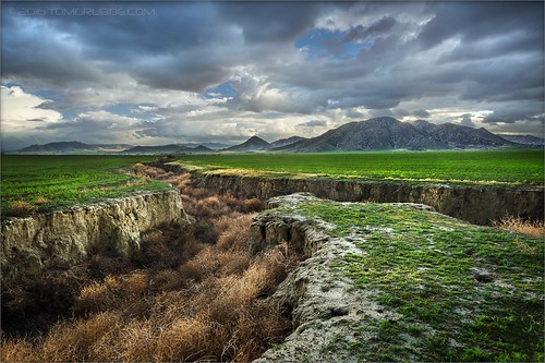 california storm field grass clouds landscape countryside spring farm ravine gorge tumbleweeds chasm morenovalley