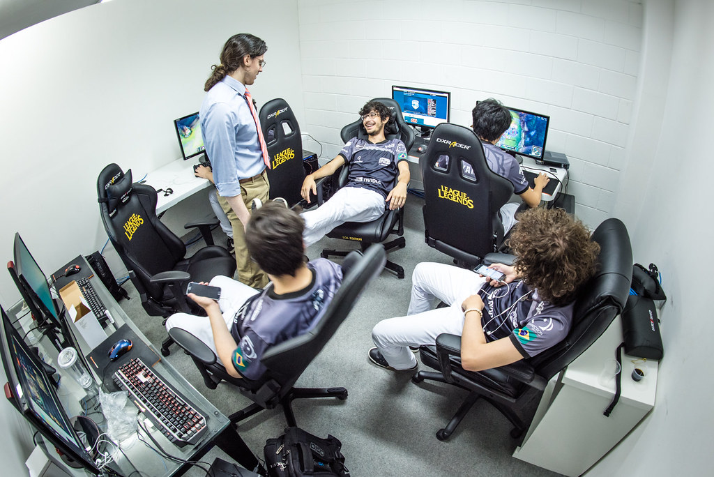 S3D1 - g3nerationX x INTZ Team