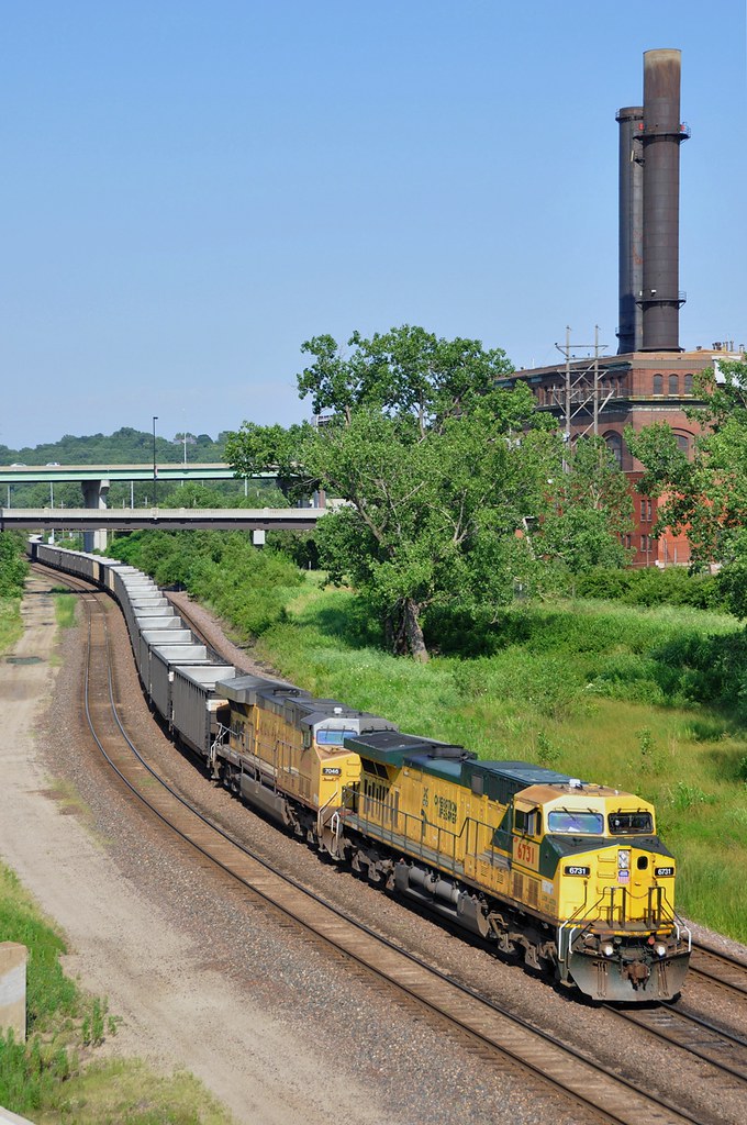 Union Pacific 6731 7046 Metro Sub Kansas City MO | An empty … | Flickr