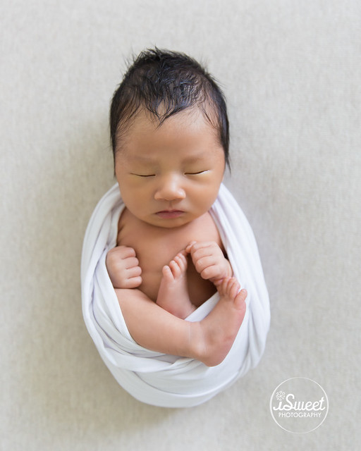 Boston newborn photographer | Kai