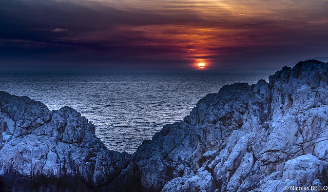 Sunset : phare de Punta Carena - Capri, Italie