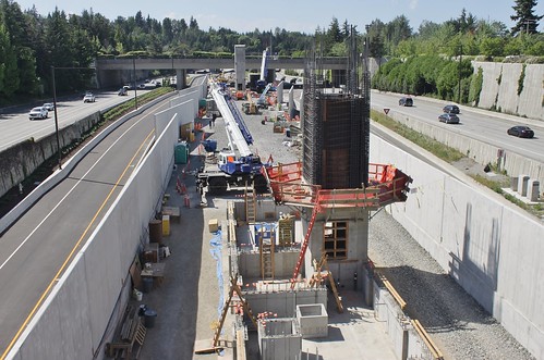 Mercer Island station east entry, May 2018