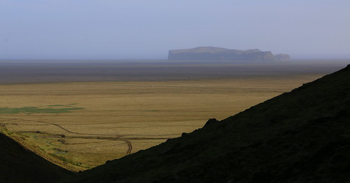 hjörleifshöfði hafursey mýrdalssandur landscape plain mountain vista iceland june 2018