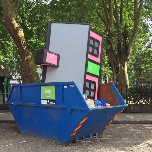 Square. Skip Skip Gallery, Hoxton Square | Where Richard Woods' cartoon b… | Flickr
