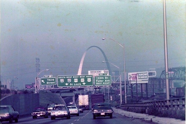 Interstate 55 South, Interstate 70 West, US 50, US 66, US 40 at Exit 2B, Third Street exit (1976)