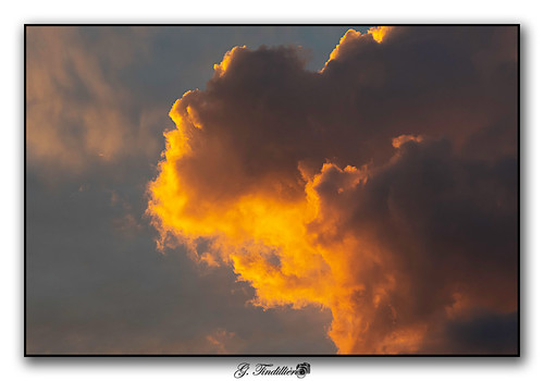 Le-ciel-en-feu by Gérard TINDILLIERE Photos, 2018 coucherdesoleil nuage vitrylefrançois grandest france fr
