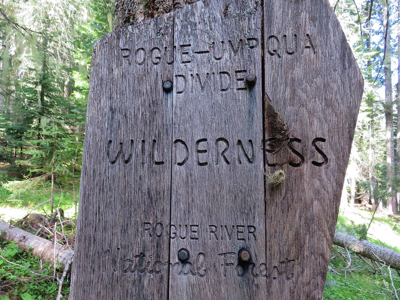 Rogue-Umpqua Divide Wilderness sign