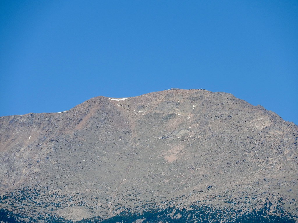 Pikes Peak. Photo by howderfamily.com; (CC BY-NC-SA 2.0)