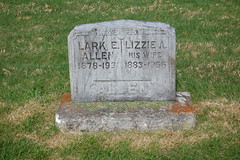 Lark & Lizzie