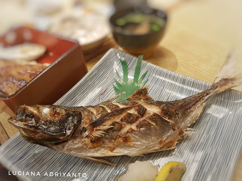 Late supper, Shinjuku, Tokyo Chicken wings, fish, unagi-don (eel)  Tokyo  June 1, 2018 Japan Trip, June 2018