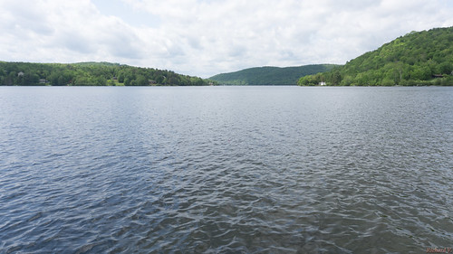 lacmercier laurentides canada lake