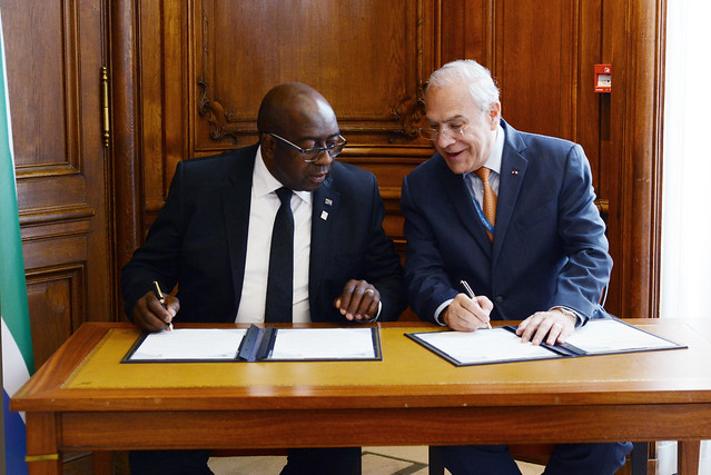 OECD Week 2018 - Signing Ceremony with South Africa