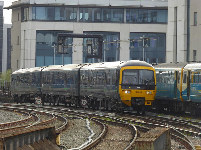 166206 at Cardiff Central