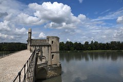 Avignon, Pont Saint-Bénézet (1355) et Chapelle Saint-Bénézet