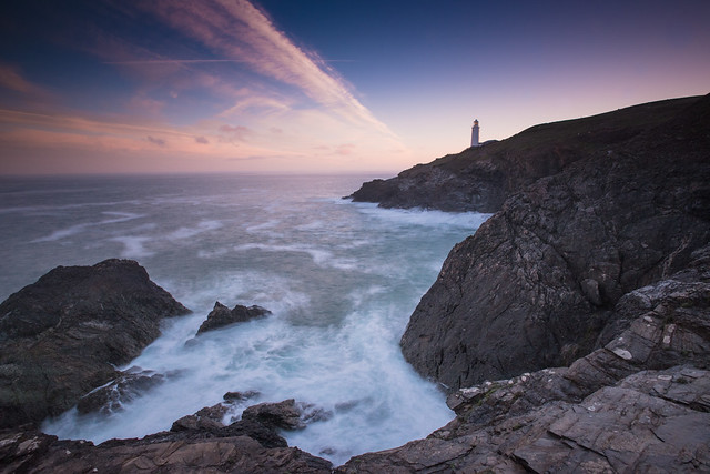 THE CONTRAIL AT TREVOSE HEAD LIGHTHOUSE