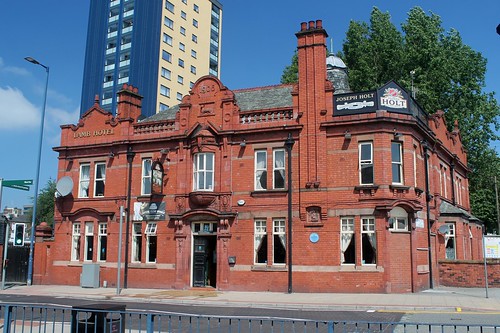 Greater Manchester: Eccles: LAMB HOTEL