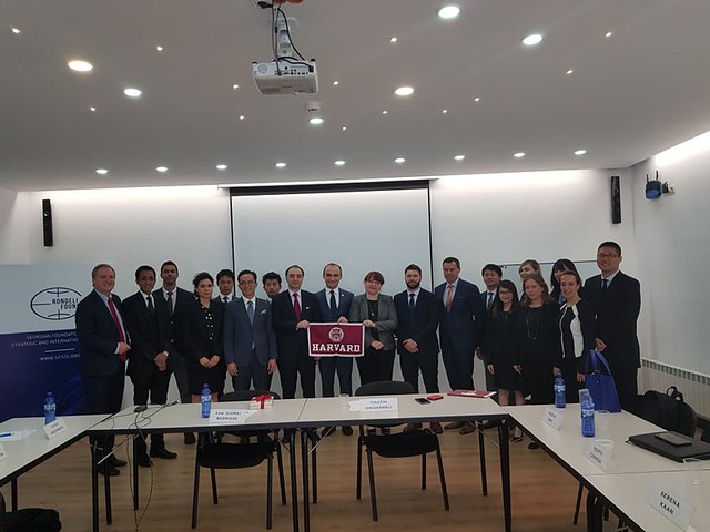 The Visit of Graduates of Harvard, MIT and Fletcher School of Diplomacy, May 30, 2018