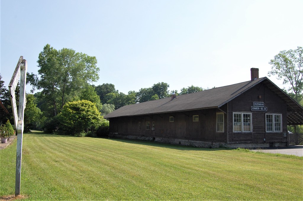 Former Freight Station Cazenovia, NY This large wood str… Flickr