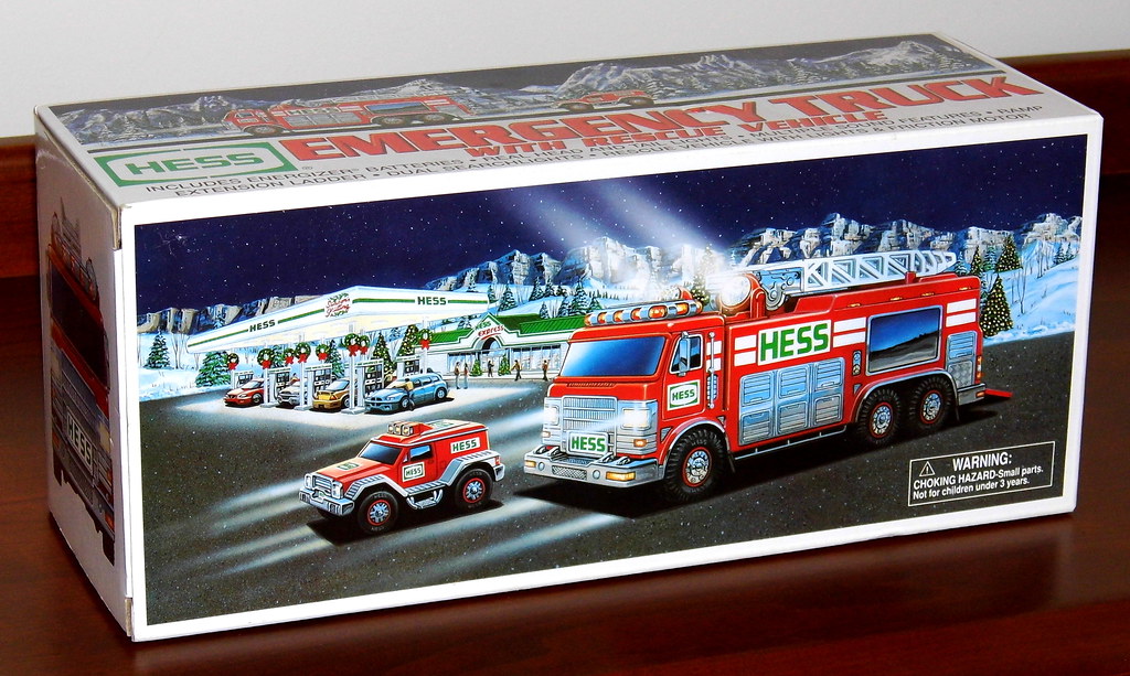 Details about   2005 Hess Toy Emergency Truck with Rescue Vehicle New in Box 