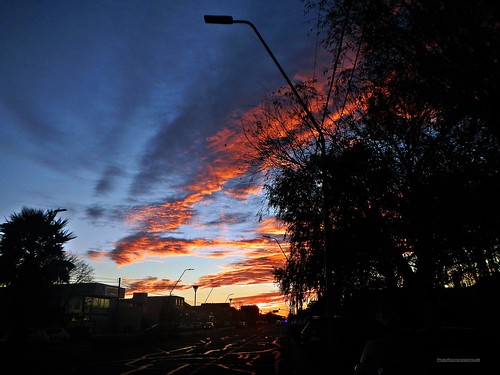 flickr nikon invierno rojo colorado nubes nubesrojas avenida mdq imagen analialarroude city urbana luz contraluz argentina nwn clouds