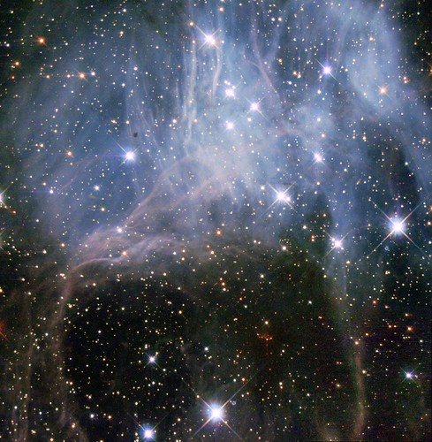 NGC 2040 in the Large Magellanic Cloud | These bright stars … | Flickr