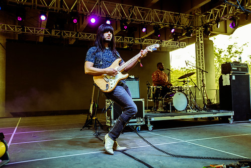 Khruangbin