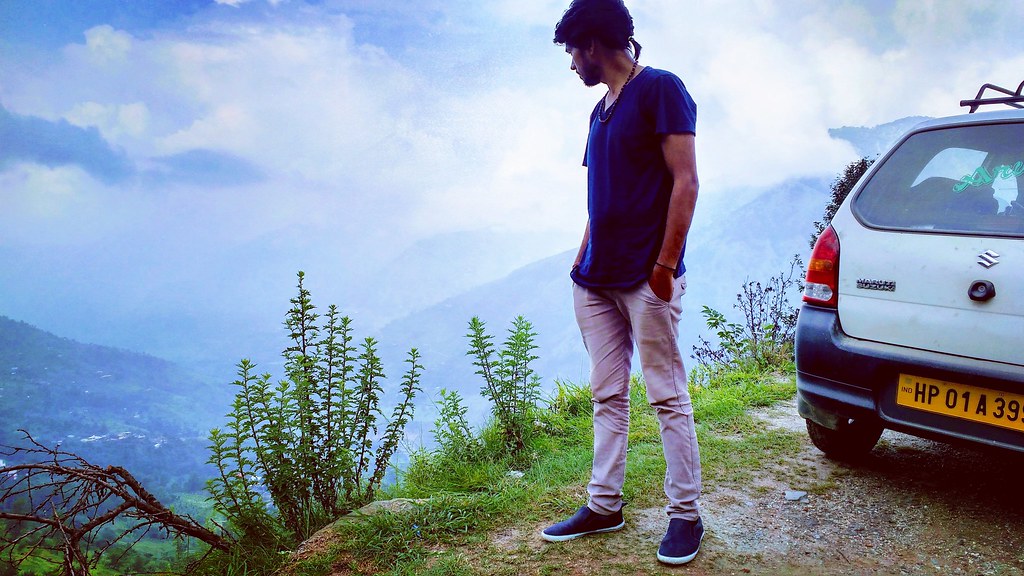 Ahead of mountains I found road, People called it heaven, I found it as I own. . #himalayas #nature  #view #cloudporn #skypainters #mountains #explorer #observer #travel #traveler #inlove #shrikhandmahadev #landofflowers #incredibleindia #trek #treking #t