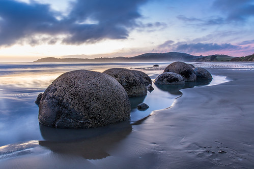 beach coast landscape longexposure moeraki moerakiboulders nz newzealand otago sunrise