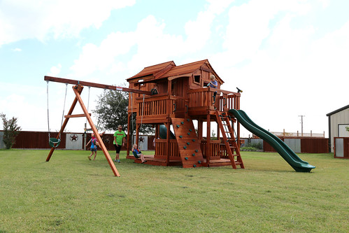 Ticonderoga Tri-Level Swing View | by Backyard Fun Factory