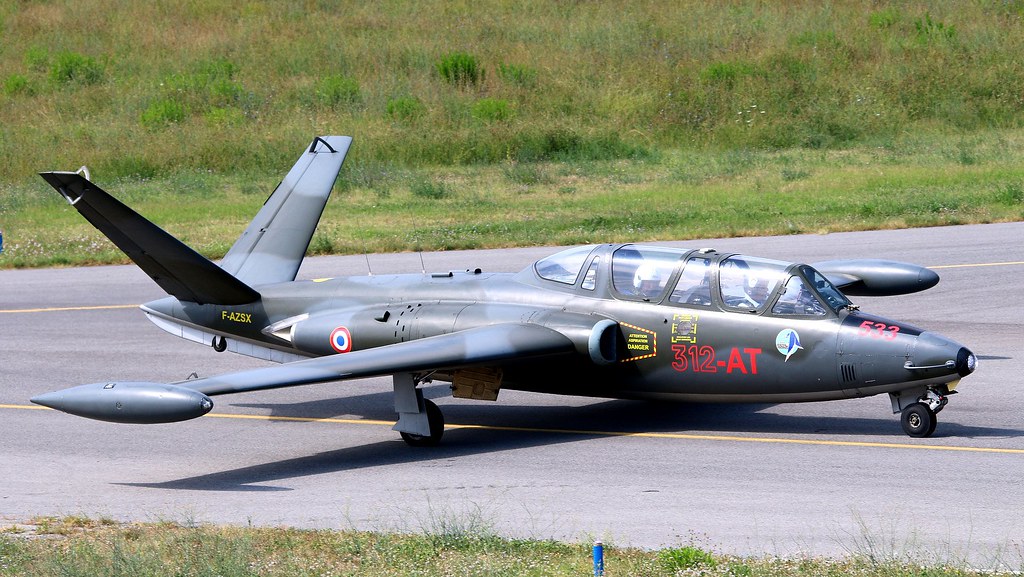 Fouga-Magister , N°533 , F-AZSX , ex Armée de l' Air , pat… | Flickr