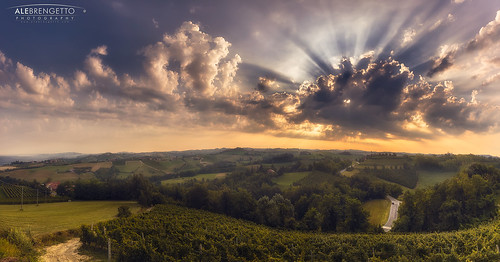 2018 vineyard vineyards langa cloud langhe august sky italia hills hill clavesana clouds