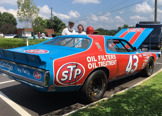 70s Plymouth Road Runner Petty 43