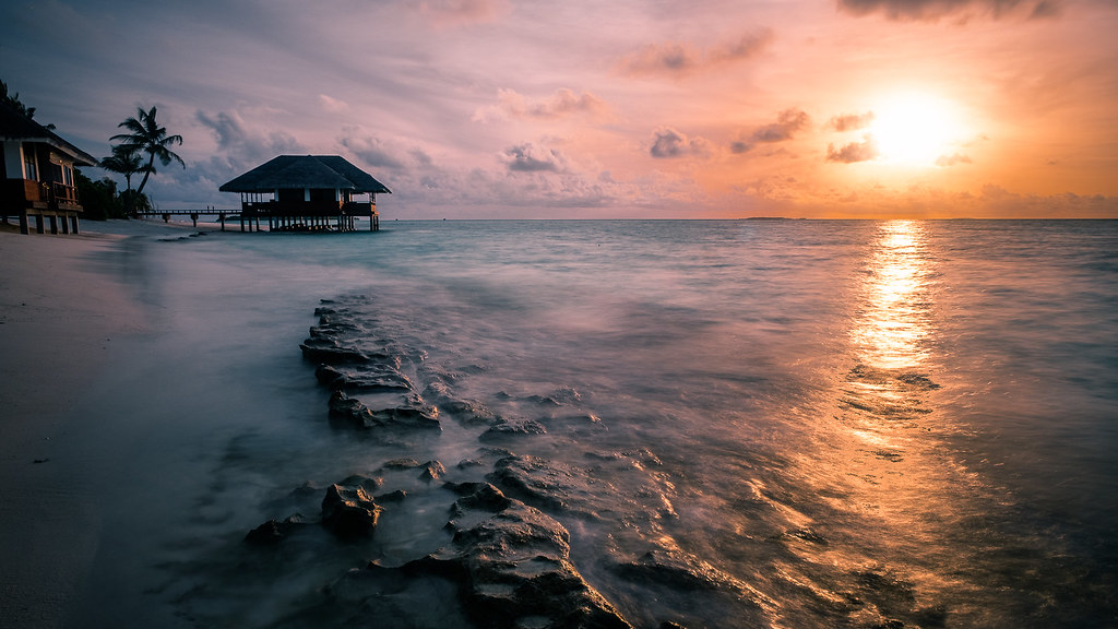 Sunset in Dhigufaru - Maldives - Travel photography