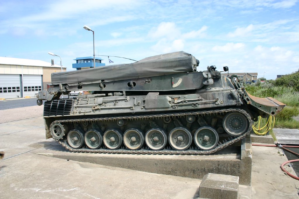 Leopard 1 CEV | The Leopard 1 Combat engineering vehicle. | Islander |  Flickr