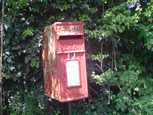 Hockcliffe postbox