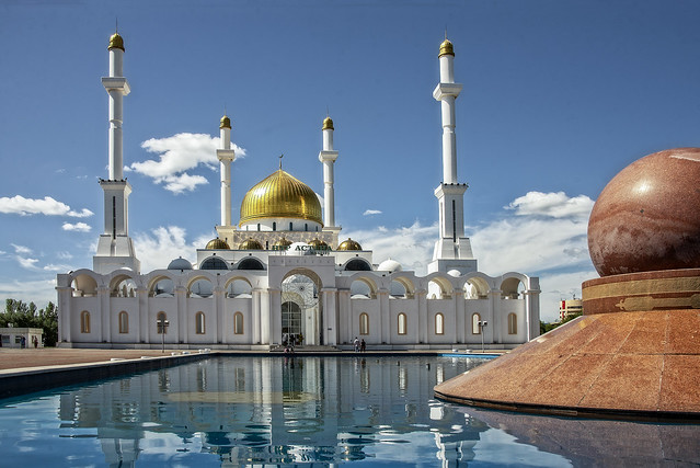 Astana. Mosque.