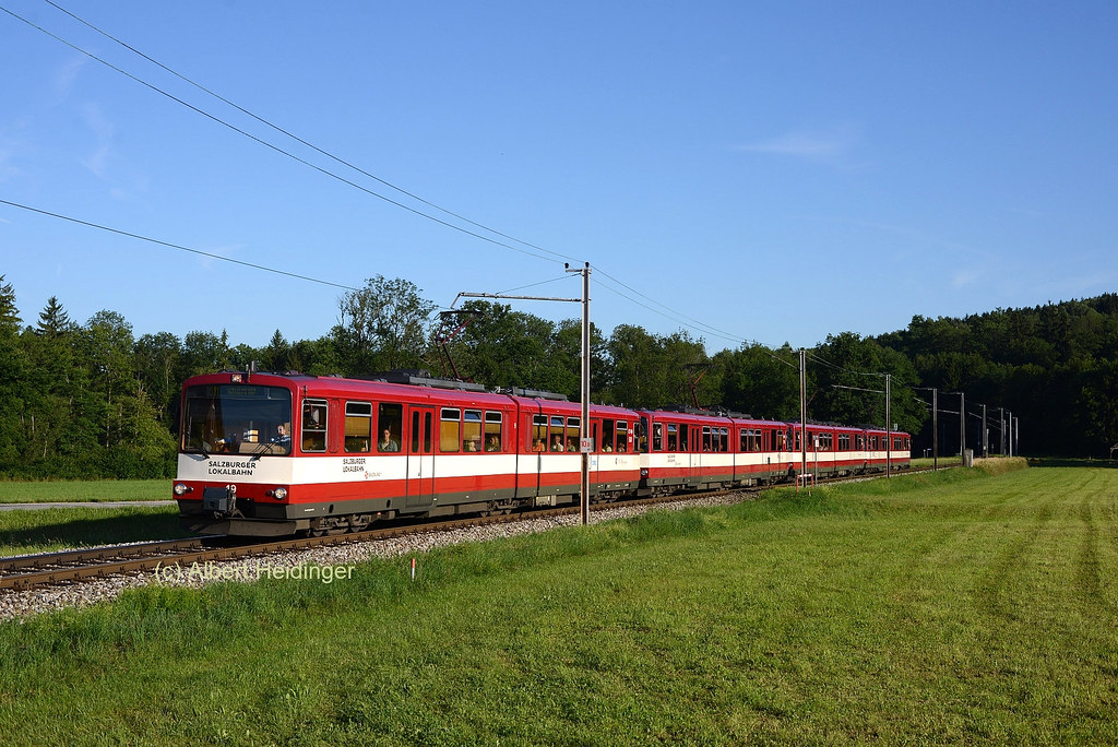 [AT] morning rush hour | Salzburger Lokalbahn (SLB) operates… | Flickr