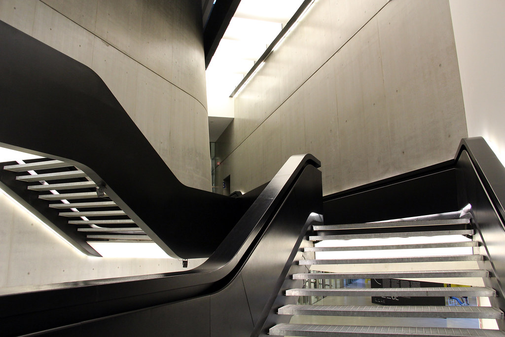 MAXXI – National Museum of the 21st Century Arts (1998–2010), Rome, Italy: Interior metal staircase depicted