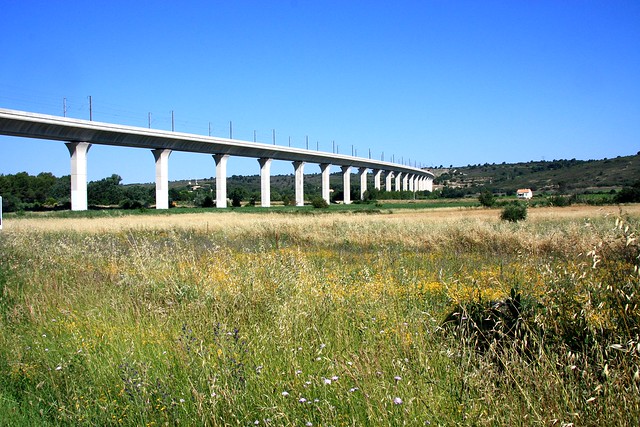 Viaduc du T G V Roquefavour près de Marseille Provence France ☀️🚅