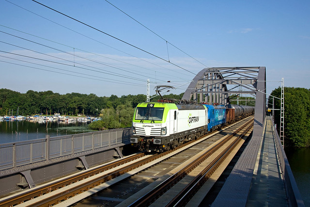 Captrain 193 896 + Smartron 192 001 + Kesselwagenzug/ketelwagentrein/freight train   - Potsdam Templiner Seebrücke