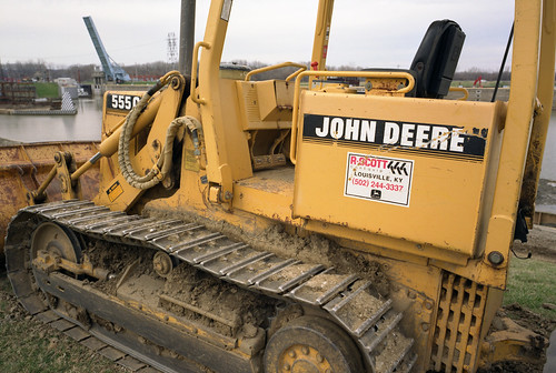 a1c036: John Deere 555G crawler loader | Portland Canal just… | Flickr
