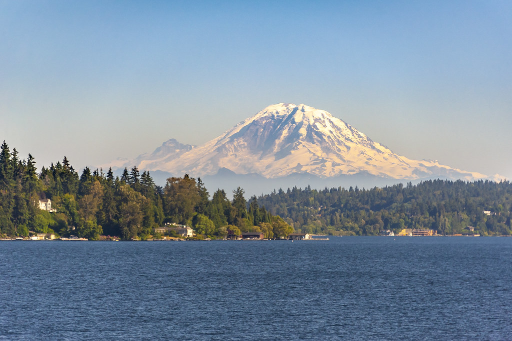 Mount Rainier and Lake Washington, Seattle, Washington | Flickr